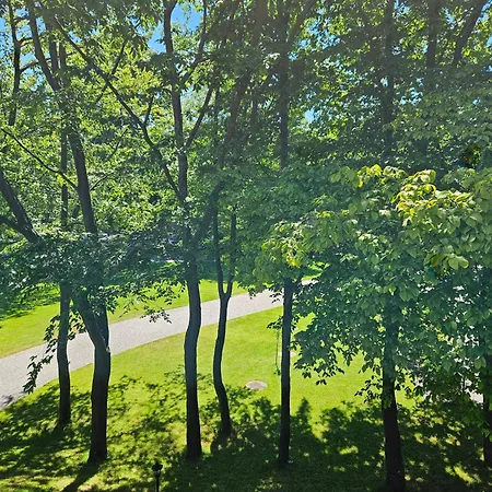 ゲストハウス Perlowy Dworek 3*