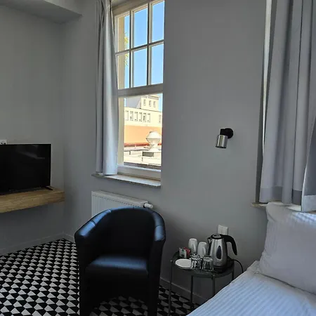 Perlowy Dworek 3* ベジヘロボ