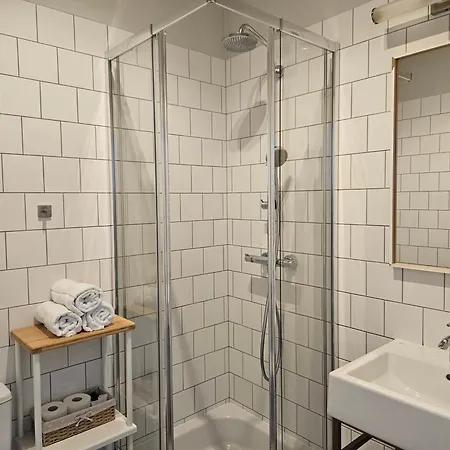 ゲストハウス Perlowy Dworek ベジヘロボ